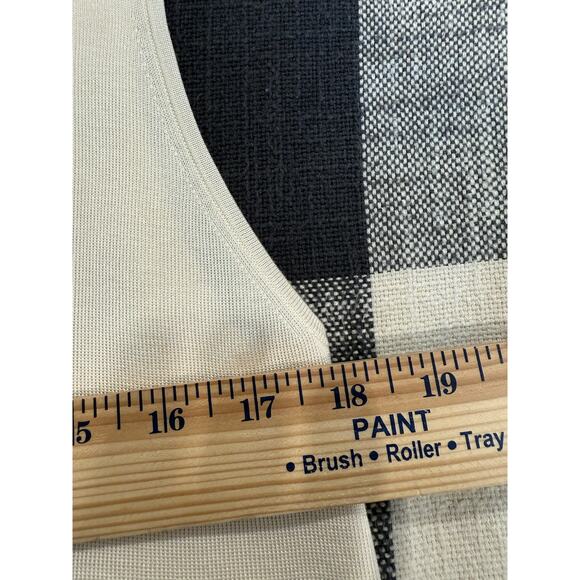 AKRIS Cream Silk V Neck Sleeveless Knit Top sz 12 Luxury Designer - Picture 11 of 13